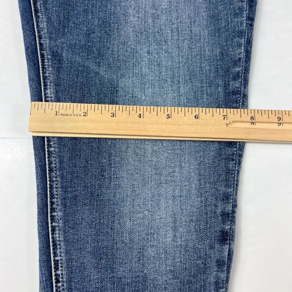 Silver Jeans Women's 27 Kenni Crop Blue Fade Stretch Step Frayed Hem Denim Pants - Picture 13 of 16